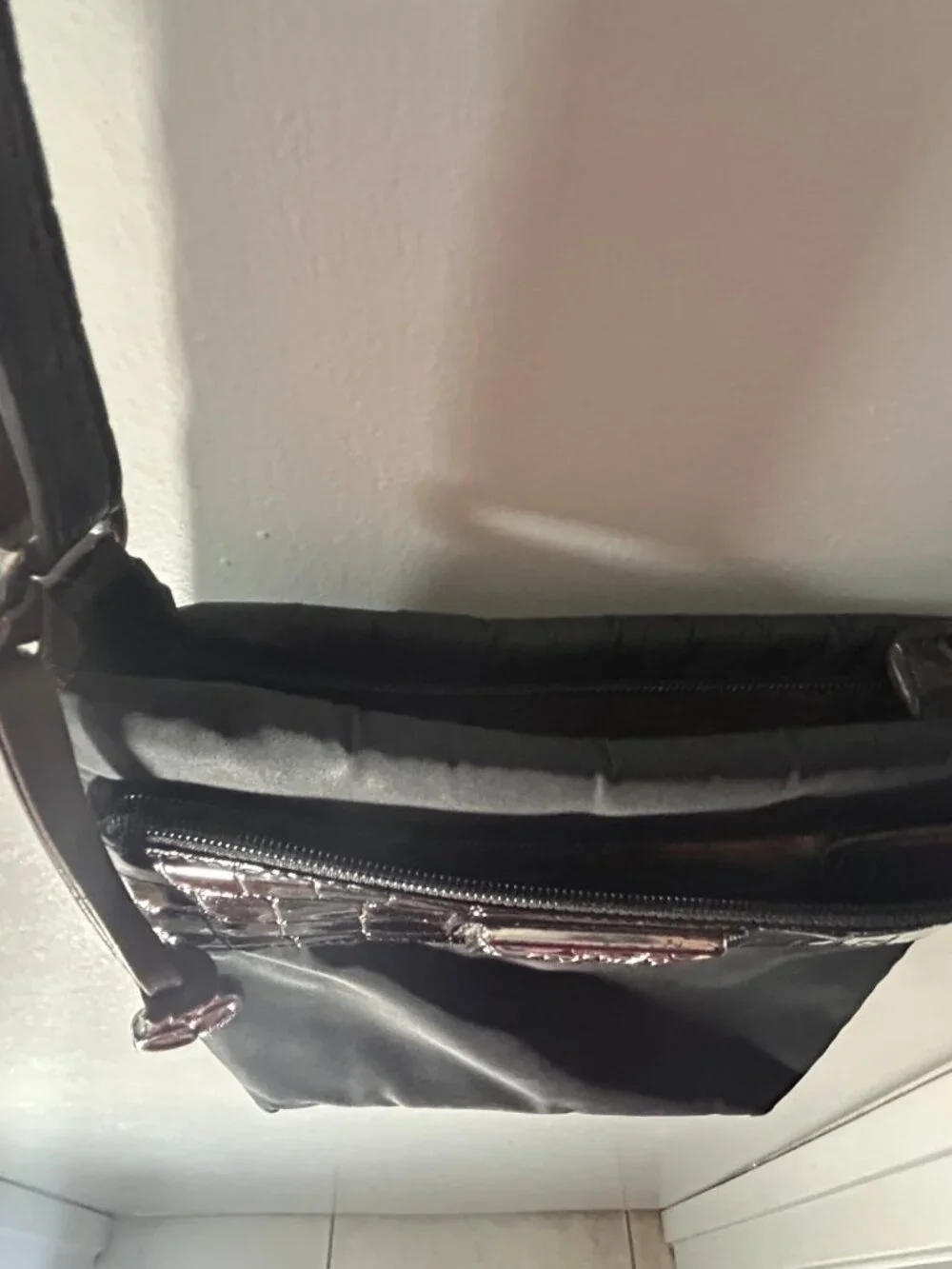Y2K Brighton Black Nylon Crossbody Bag Brown Croc Embossed Trim Heart Charm - Picture 9 of 15